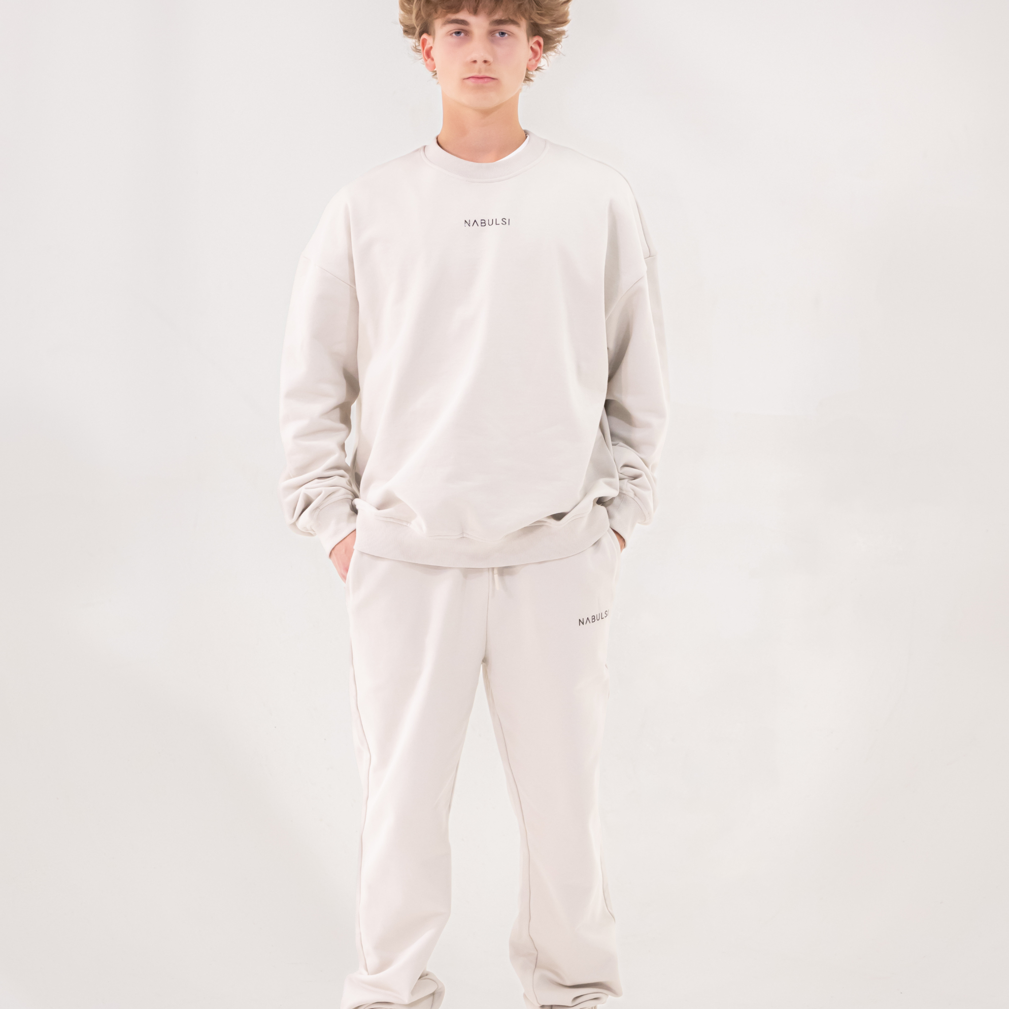 Nabulsi Form Crewneck